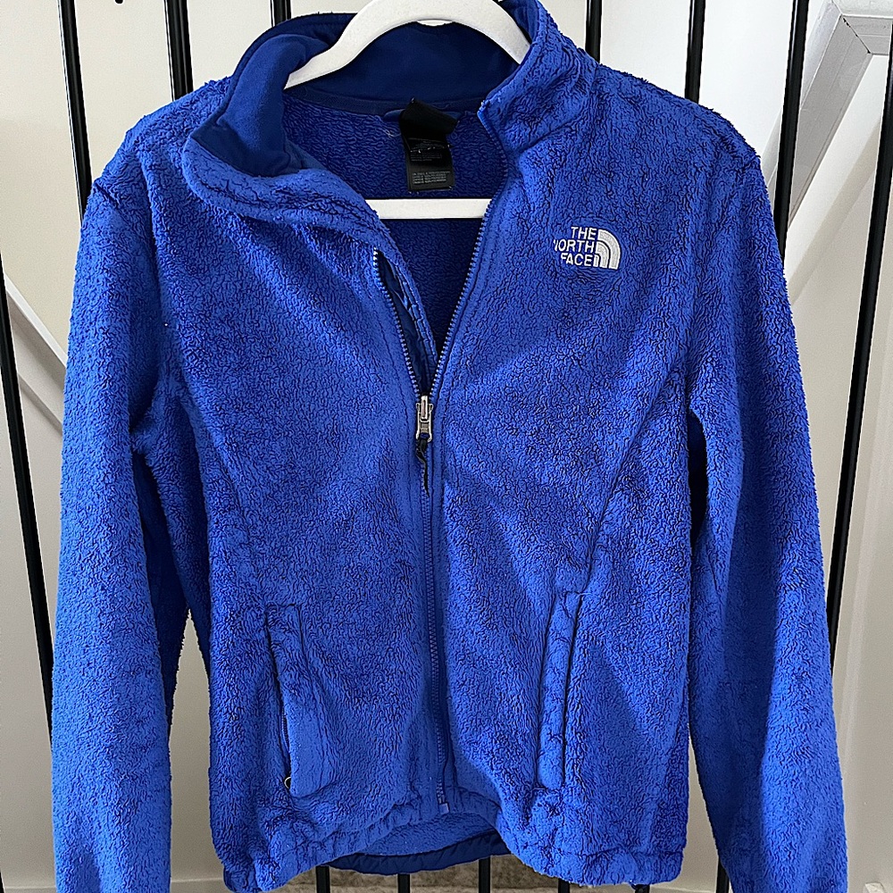 The North Face women’s fleece zip up jacket